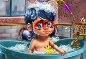 Игра Моем малышку Леди Баг